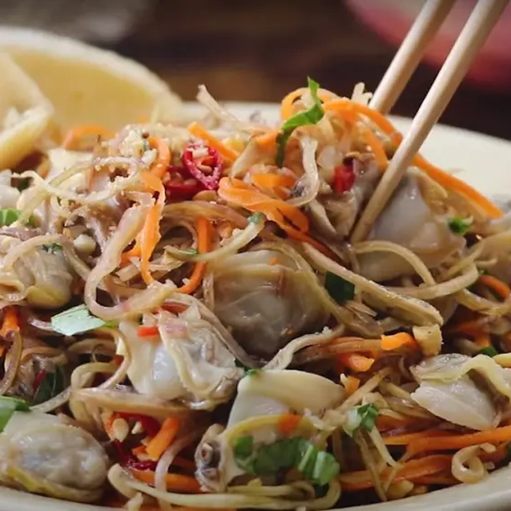 Gỏi sò huyết rong nho