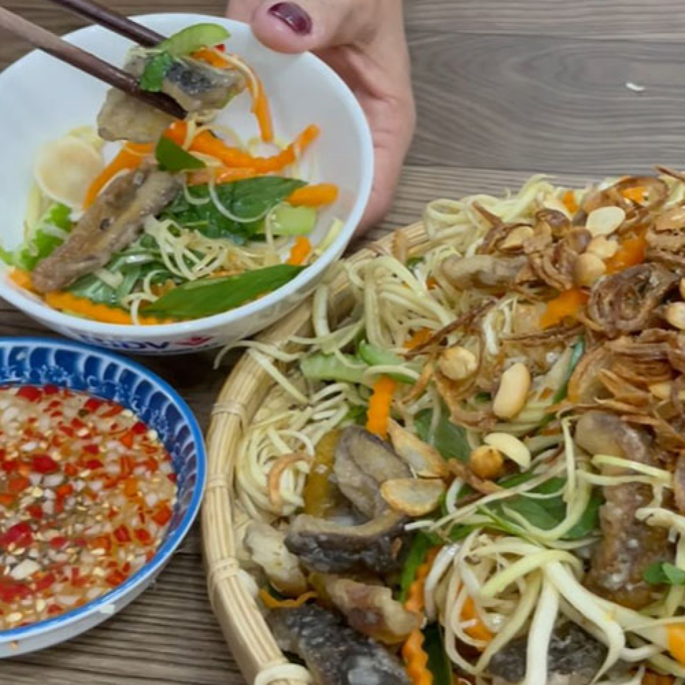 Gỏi lươn cây chuối