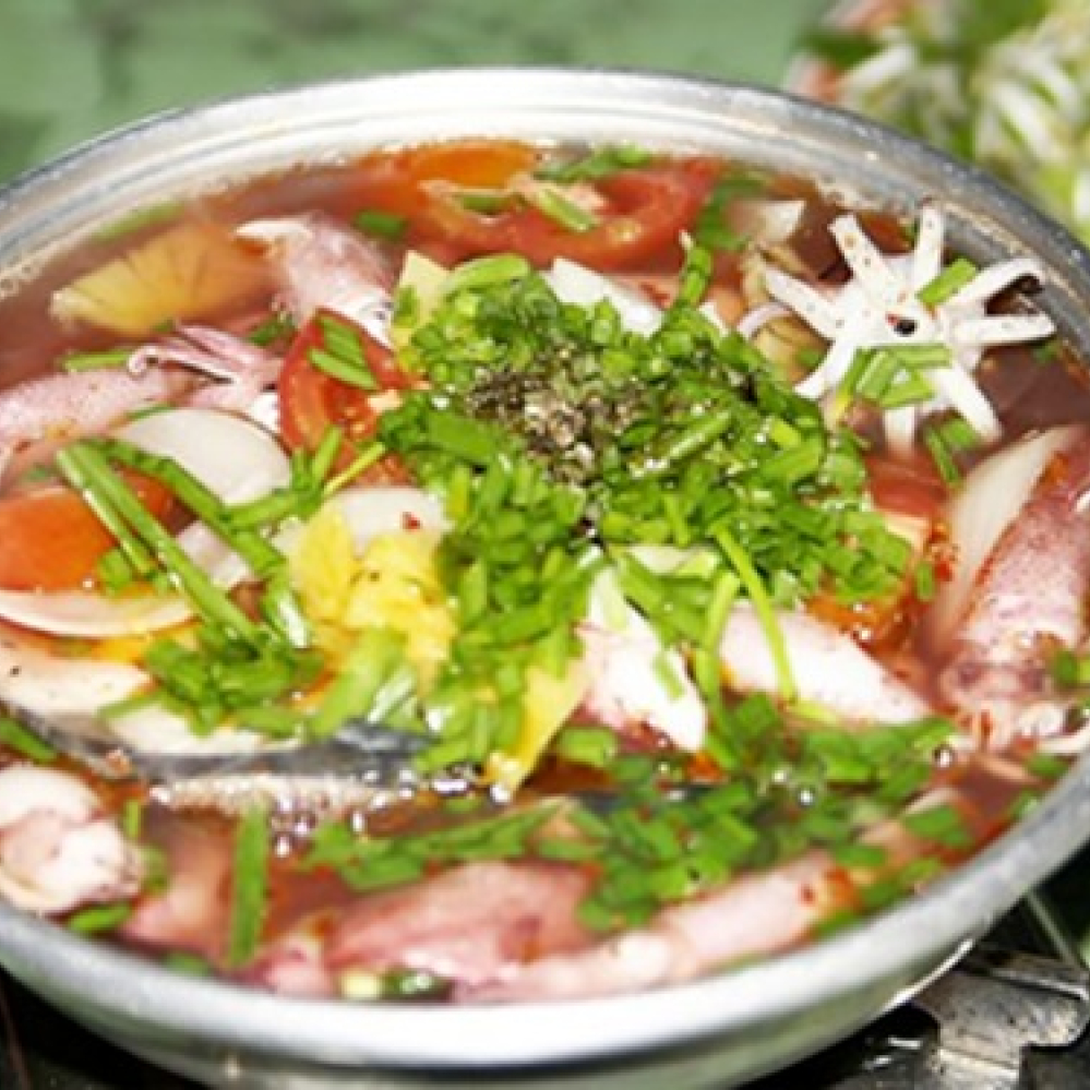 Lẩu mực lá tía tô