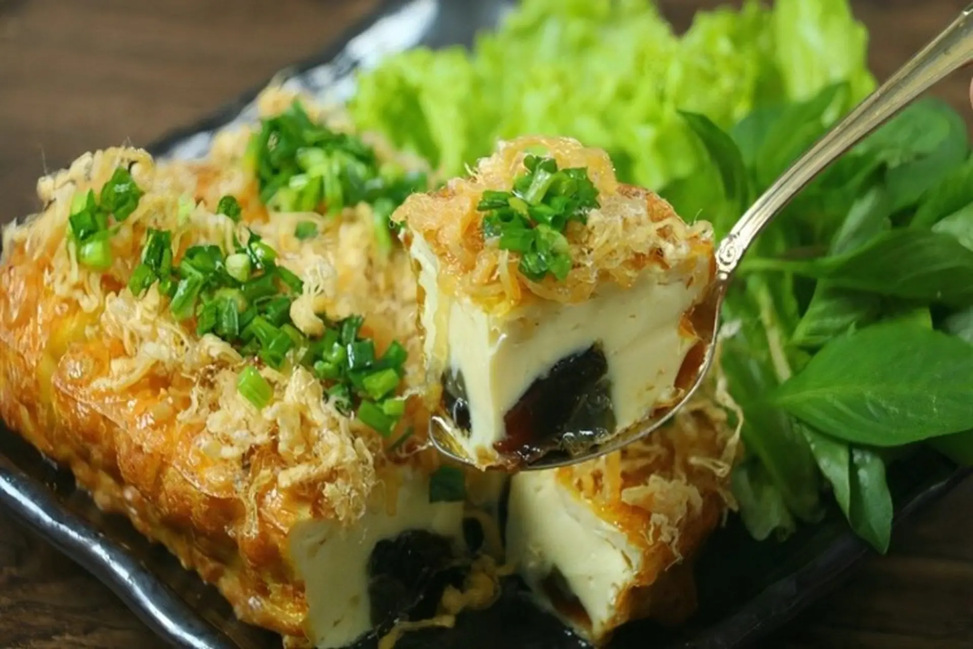 Đậu hũ non sốt trứng bắc thảo