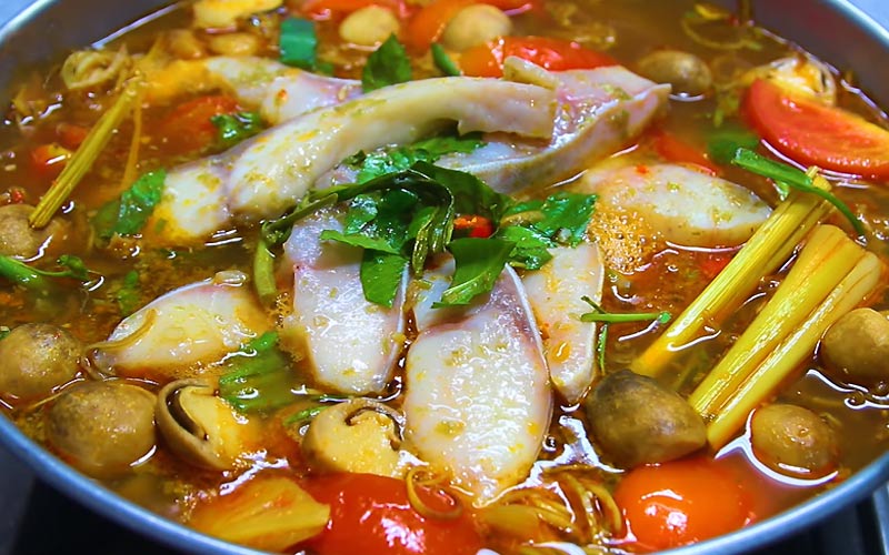 Lẩu cá bớp chua cay