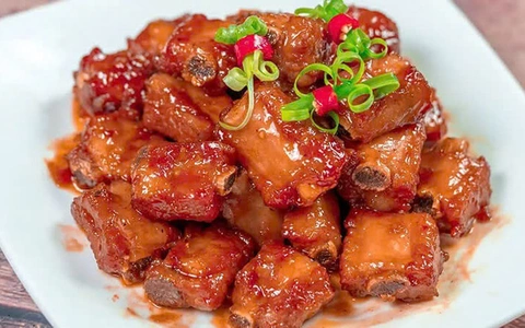 Sườn kho nước dừa